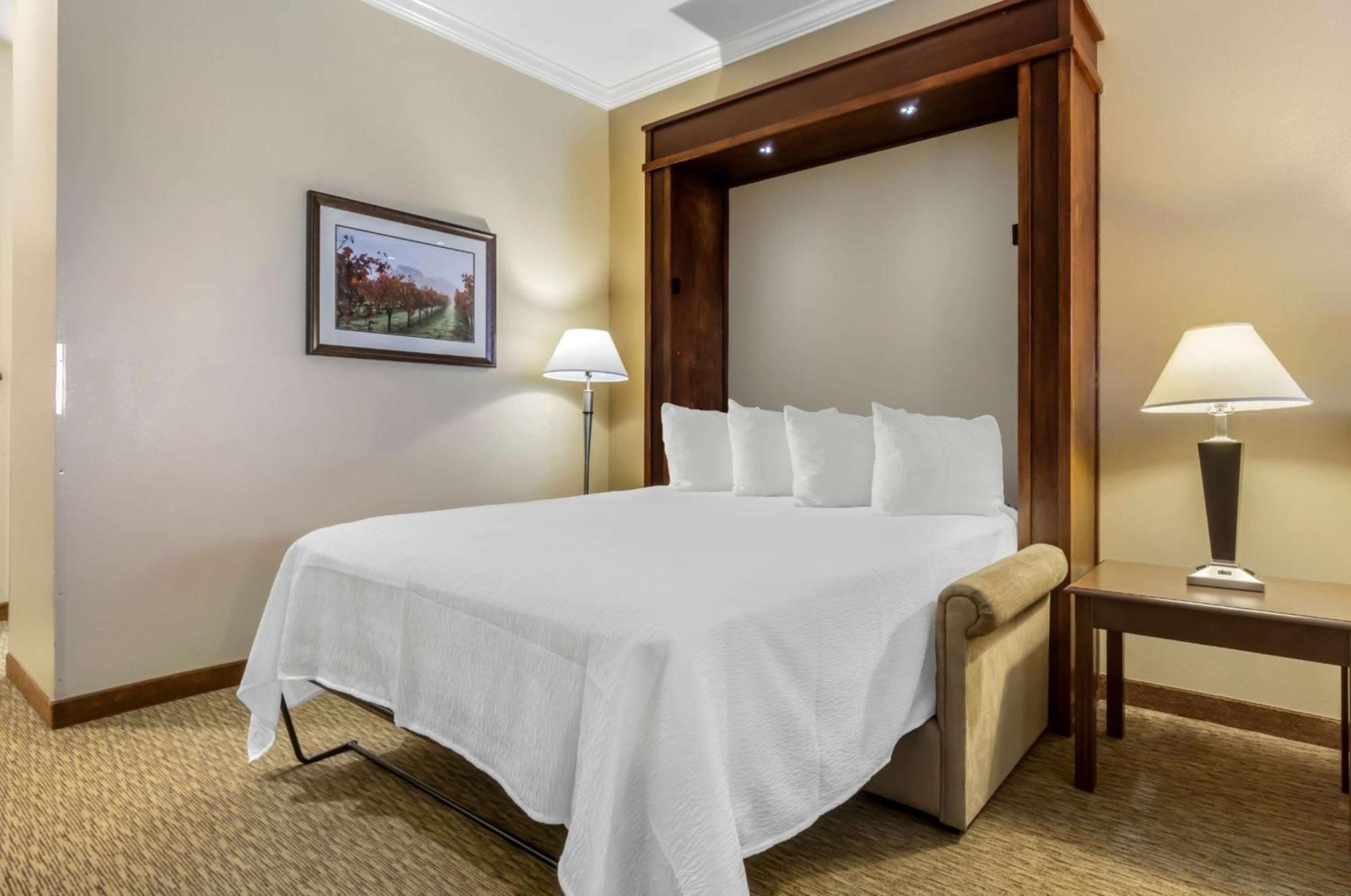 Best Western Plus Grapevine Inn Саннісайд Екстер'єр фото